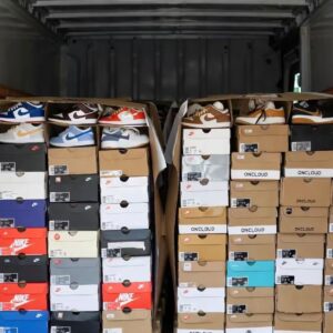 Sneakers pallet liquidation